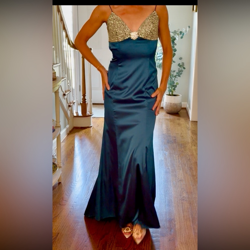 Elegant Teal Satin Formal Gown